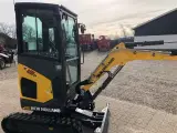 New Holland E190D - 4