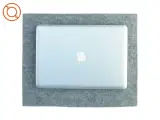 Macbook Pro (str. 31 cm) - 4
