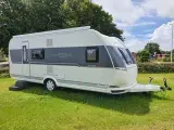 Hobby DE LUXE EDITION 560 KMFe - 2