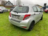 Toyota Yaris 1,0 VVT-i T2 - 3