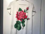 T-shirt med rose Str. S