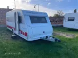 2012 - Kabe Royal 560 LGLE   Du får altid 13. mdr. garanti, vognen leveres fugt- og gastestet, synet og indregistreret, samt rengjort ind/- udvendigt. HUSK vi gerne tager din vogn i bytte. - 2