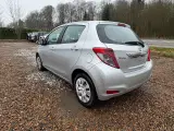 Toyota Yaris 1,0 VVT-i T2 Touch - 3