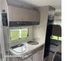 2017 - Chausson Flash C646   Praktisk familecamper med køjer,  6 sele -og sovepladser - 4