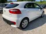 Kia Rio 1,2 CVVT Style+ - 5