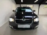 Skoda Superb 2,0 TDi 140 Elegance Combi DSG - 5