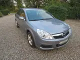 Opel Vectra 2.2 i DiRECT 4 D År 2005 - 3