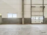 Logistiklejemål med porte og ramper og en loftshøjde op til 10 meter - 3