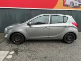 Hyundai i20 1,25 Classic XTR - 3