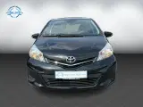 Toyota Yaris 1,3 VVT-i T2 Touch - 2
