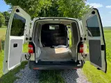 VW Transporter 2,5 TDi 130 Kassevogn Nysynet - 5