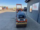 Hamm HD 8 VV 1600kg tromle. kun kørt 380timer - 3
