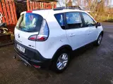 RENAULT SCENIC XMOD 1,6 DCI - 2