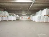 Højloftet lagerhal udlejes - 4