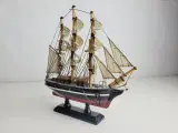 ⭐️- Dekorativt Modelskib / Klipper i Træ - 4