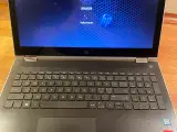 HP Pavilion x360 bærbar med touchskærm