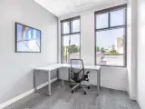 Smukt designet kontorplads til 2 personer i Spaces - 3
