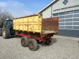 - - - Wirehejsvogn Med 5m container - 4