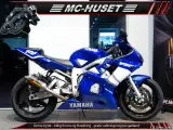 Yamaha YZF R6 - 3