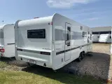 2023 - Adria Adora 673 PK Twin   GIV DINE TEENAGERE DERES EGET VÆRELSE I CAMPINGVOGNEN - 2