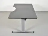 Hæve-/sænkebord med antracit laminat og mavebue, 180 cm. - 2