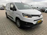 Toyota ProAce City 1,5 D 102 Medium Comfort - 2