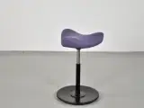 Varier stå støtte stol i lys lilla - 3