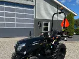 Solis S26 Limited Edition i sort 6+2 Gearmaskine med Servostyring og brede traktorhjul - 2