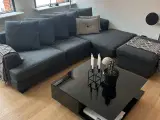 Chaiselong sofa med puf
