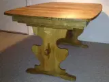 Spisebord egetræ + 6 stole 