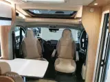 2025 - Dethleffs Globebus Camp T4   Flot slim line med 8-trins automatgear, 140 Hk, populær og meget rummelig trods sin længde på kun 6,63 m og 2,20 m i bredden - 2