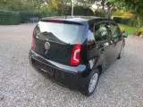 VW Up ! 1.0 i 5 D. År 2015. Km 116.. - 4