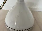 Lampe i hvid keramik