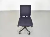 Häg h04 kontorstol med sort/blå polster og sort stel - 5