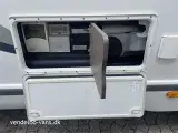 2017 - Chausson Flash C646   Praktisk familecamper med køjer,  6 sele -og sovepladser - 4