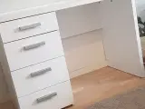 Skrivebord 