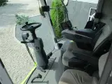 CLAAS LEXION 750 Gårdmaskine med V900 skærebord. - 4