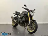 Yamaha FZ1 - 3