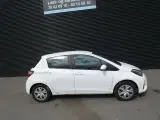 Toyota Yaris 1,5 Hybrid H2 E-CVT 100HK 5d Trinl. Gear - 2