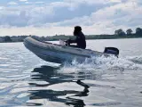Rib gummibåd 310 