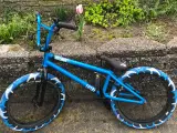BMX cykel