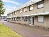 315m²  oplagt til kontor eller showroom/ lager - 2