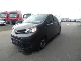 Toyota Proace Medium 1,5 D Comfort skydedør, dobb. bagdør u/ruder 120HK Van 6g - 4