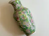 Håndmalet porcelænsvase - 2
