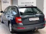 Skoda Octavia 1,6 TDi 105 Elegance Combi DSG - 4