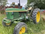 John Deere 2130 - 2