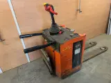 Billig elektrisk palleløfter med ståplade. - 2