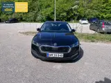Skoda Octavia 2,0 TDi 150 Ambition Combi DSG - 2