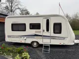 Hobby 460 LU enkelt senge - 2