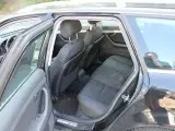 Audi A4 2,0 S-line Avant - 4